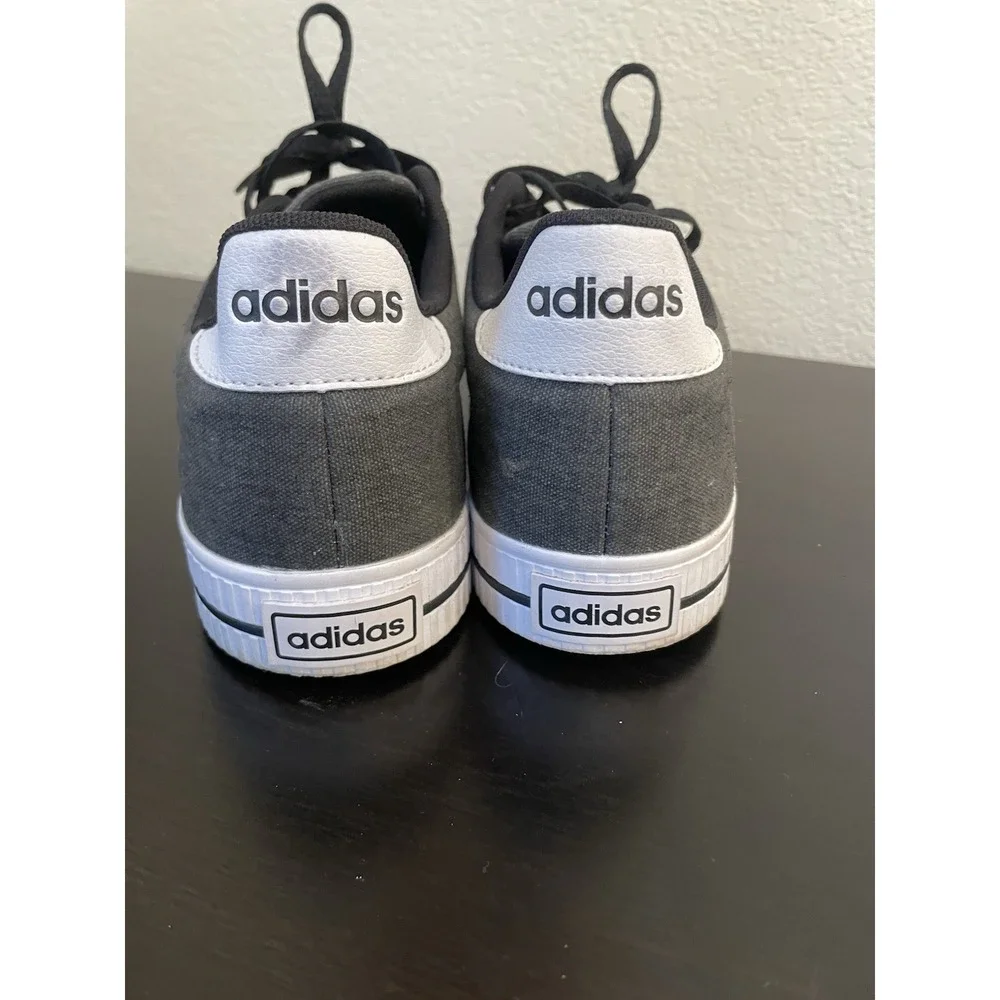 adidas men's sneaker shoes size 8 Daily 3.0  gray‎ black skater athletic retro